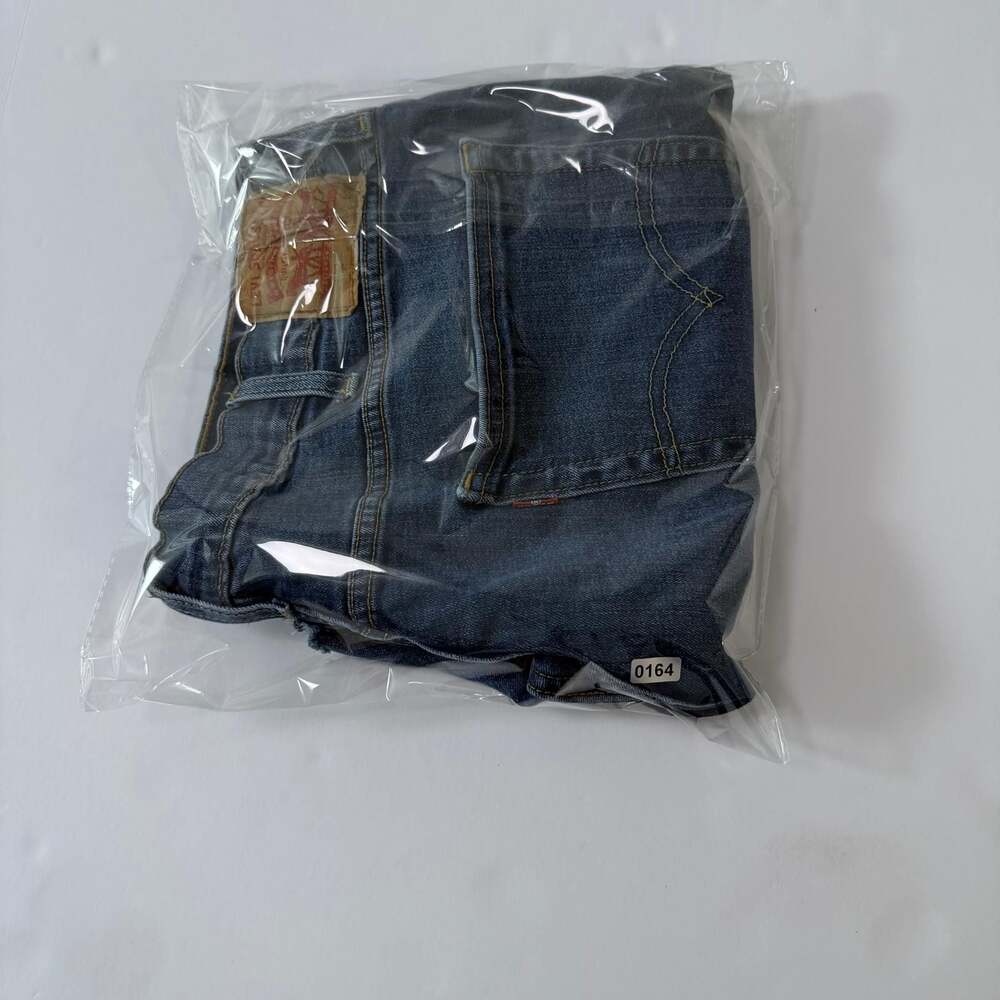 Levi's 502 Regular Taper Cut-Off Raw Hem Denim Shorts Size W40 - Picture 15 of 15